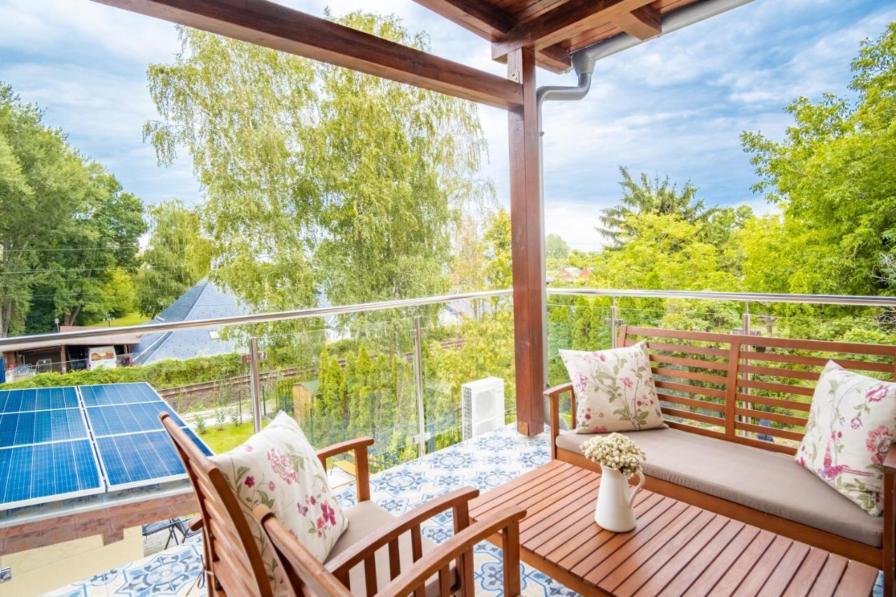 Kiss-Henezi Guest House Keszthely Bagian luar foto