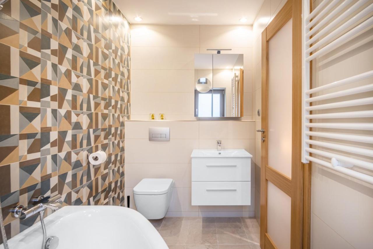 Kiss-Henezi Guest House Keszthely Bagian luar foto