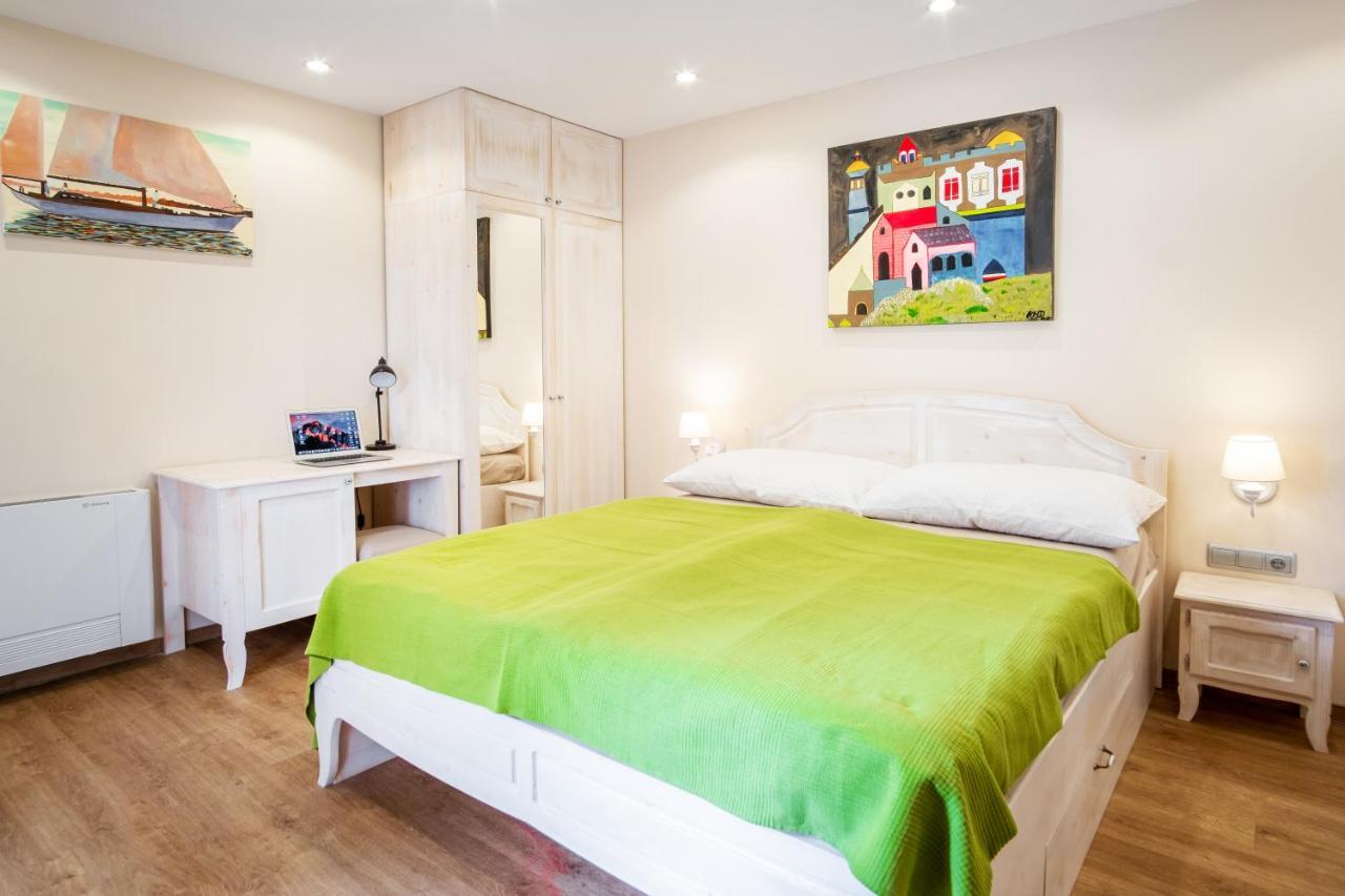 Kiss-Henezi Guest House Keszthely Bagian luar foto